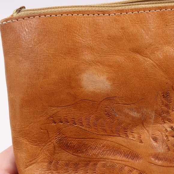 Vintage Sergios Collection Small Leather Zipper Pouch Bag Natural Tooled Leather - Picture 12 of 14
